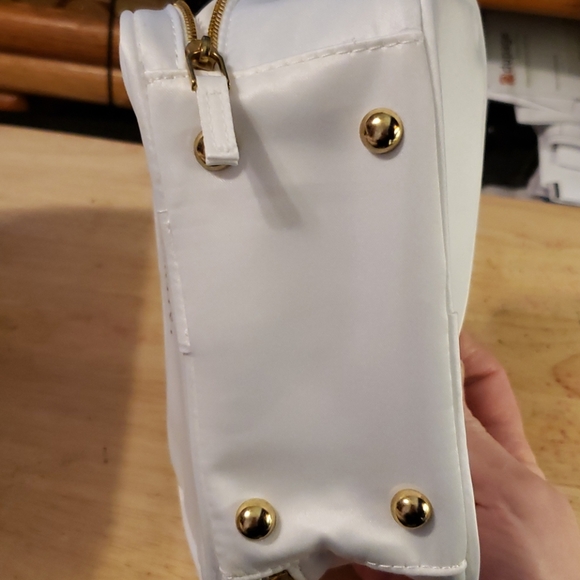 Prada - Picture 4 of 4